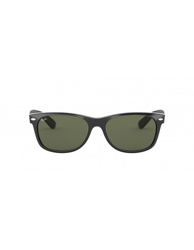 Ray-Ban New Wayfarer 2132F Sunglasses brillant des détails fins