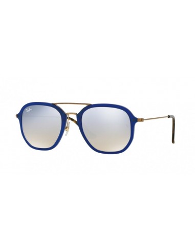 Ray-Ban 4273 Sunglasses s'inspire de l'anatomie humaine